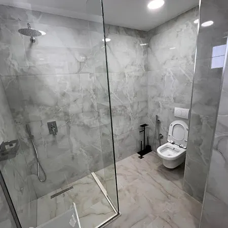 Golden Heart Apartamento *