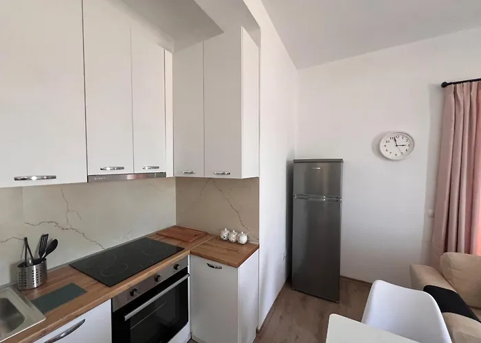 Apartment Golden Heart *